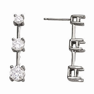 Corporate Trinket 0.50 CTW Round Diamond Three Stone Earrings