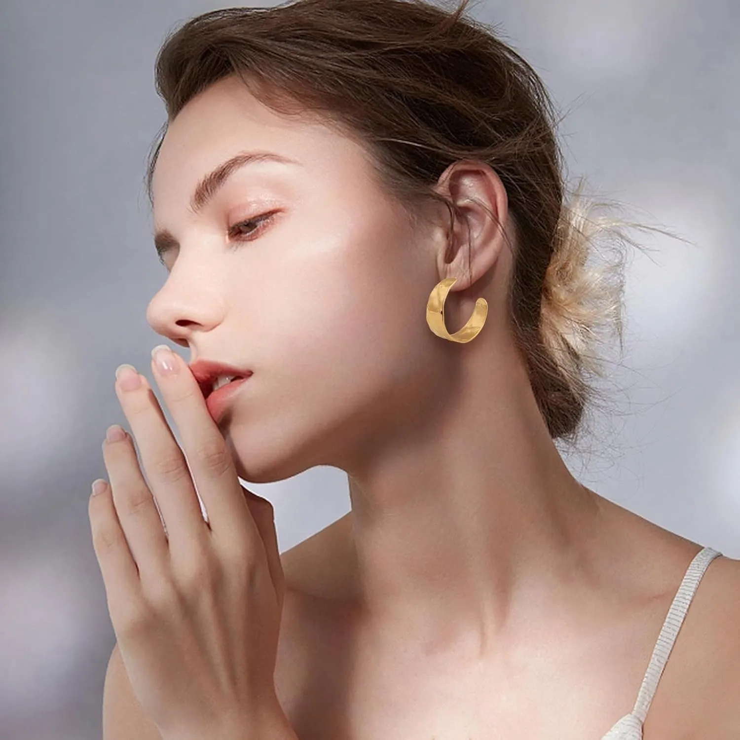 18K Real Gold Plated Hoop Earrings for Women Trendy Chunky Gold Earrings Stainless Steel Gold Open Hoop Jewelry Gift for Wife Girlfriend