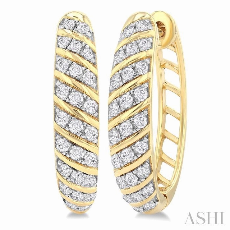 1/2 Ctw Ribbed Swirl Round Cut Diamond Fashion Hoop Earring in 10K Yellow Gold Exclusive Accent
