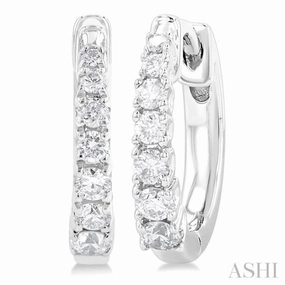 1/4 Ctw Graduated Round Cut Diamond Fashion Huggie Petites in 10K White Gold Polished Look Anniversary Surprise
