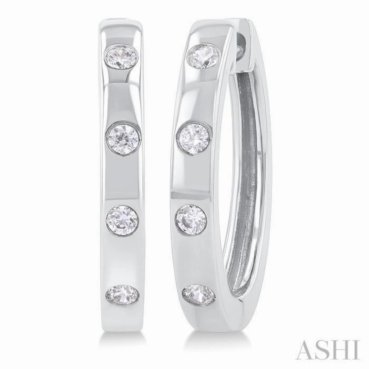 1/6 Ctw Flush Bezel Set Diamond Fashion Hoop Earring in 10K White Gold Delicate Edge