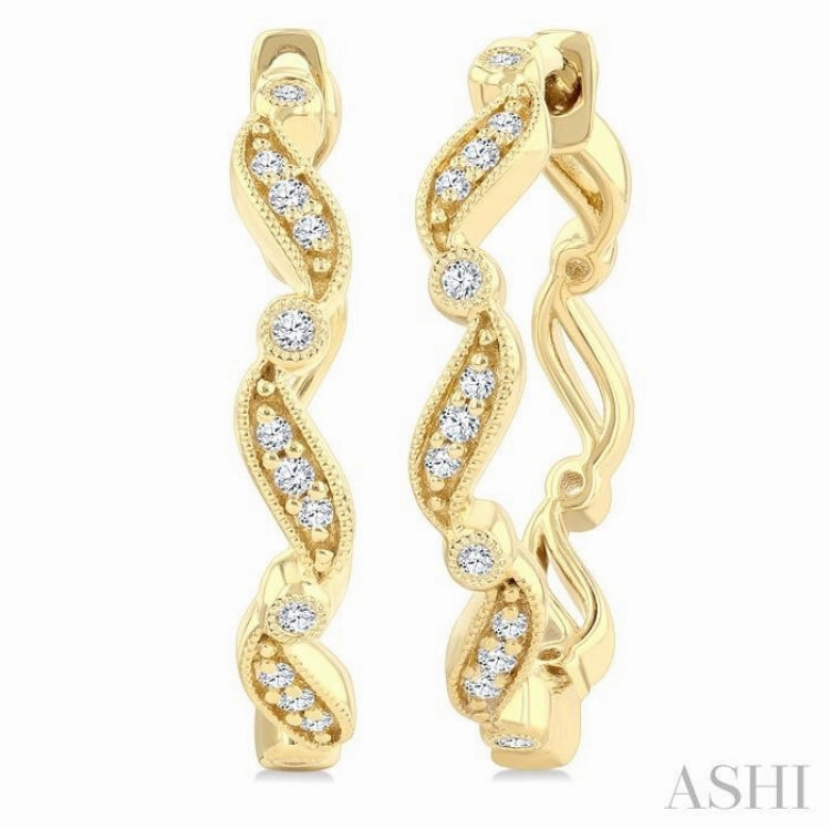 Showstopper Look 1/8 Ctw Wavy Pattern Single Cut Diamond Fashion Hoop Earrings in 10K Yellow Gold