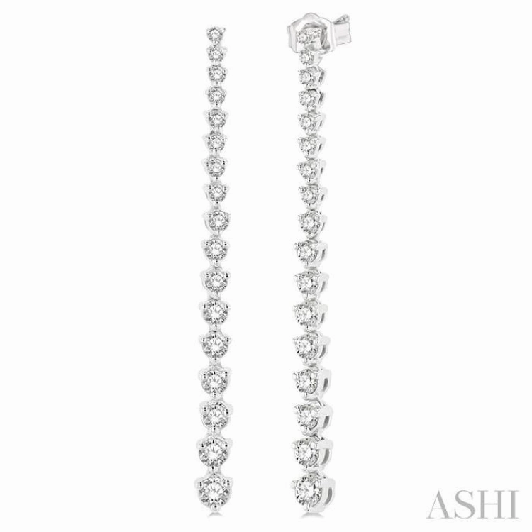 Fashion Touch 1 Ctw Round Cut Diamond Riviera Drop Earring in 14K White Gold