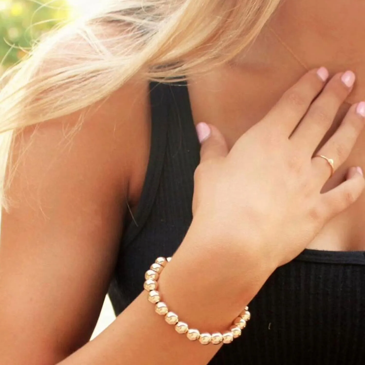 5 Pcs Faux Pearl Bracelet Set for Women Beaded Stretch Strand Bracelets for Bridesmaid,Bridal,Party Jewelry