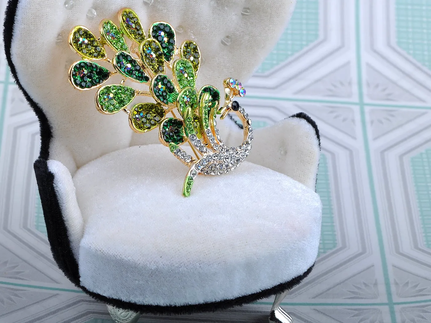 Alilang Dancing Cute Peacock Feather Bird Pin Brooch Crystal Rhinestone Jewelry Green&Silver