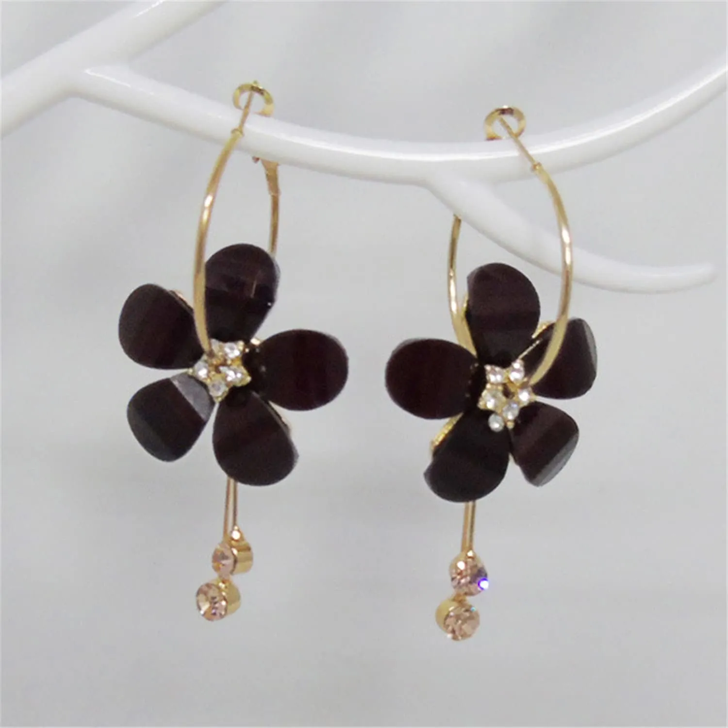 ANDPAI Elegant Romantic Bohemian Crystal Acrylic Rose Flower Dangle Drop Earrings Five Leaves Exaggerated Round Hoop long Tassel Earring for Women Girls Statement Jewelry Gifts Black