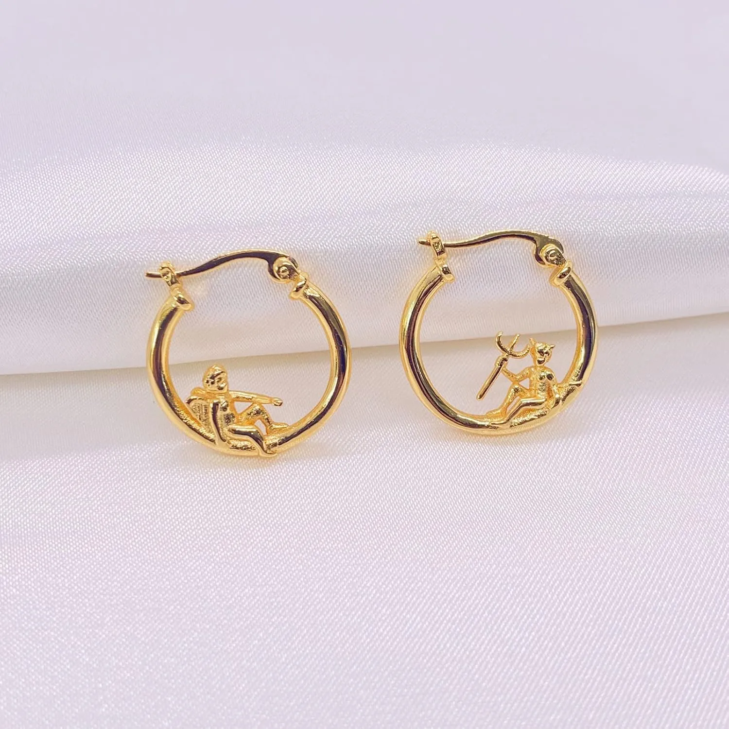 Angel Devil Hoop Earrings Personality Huggie Stud Earrings for Women Statement Earrings (Gold, One Size)