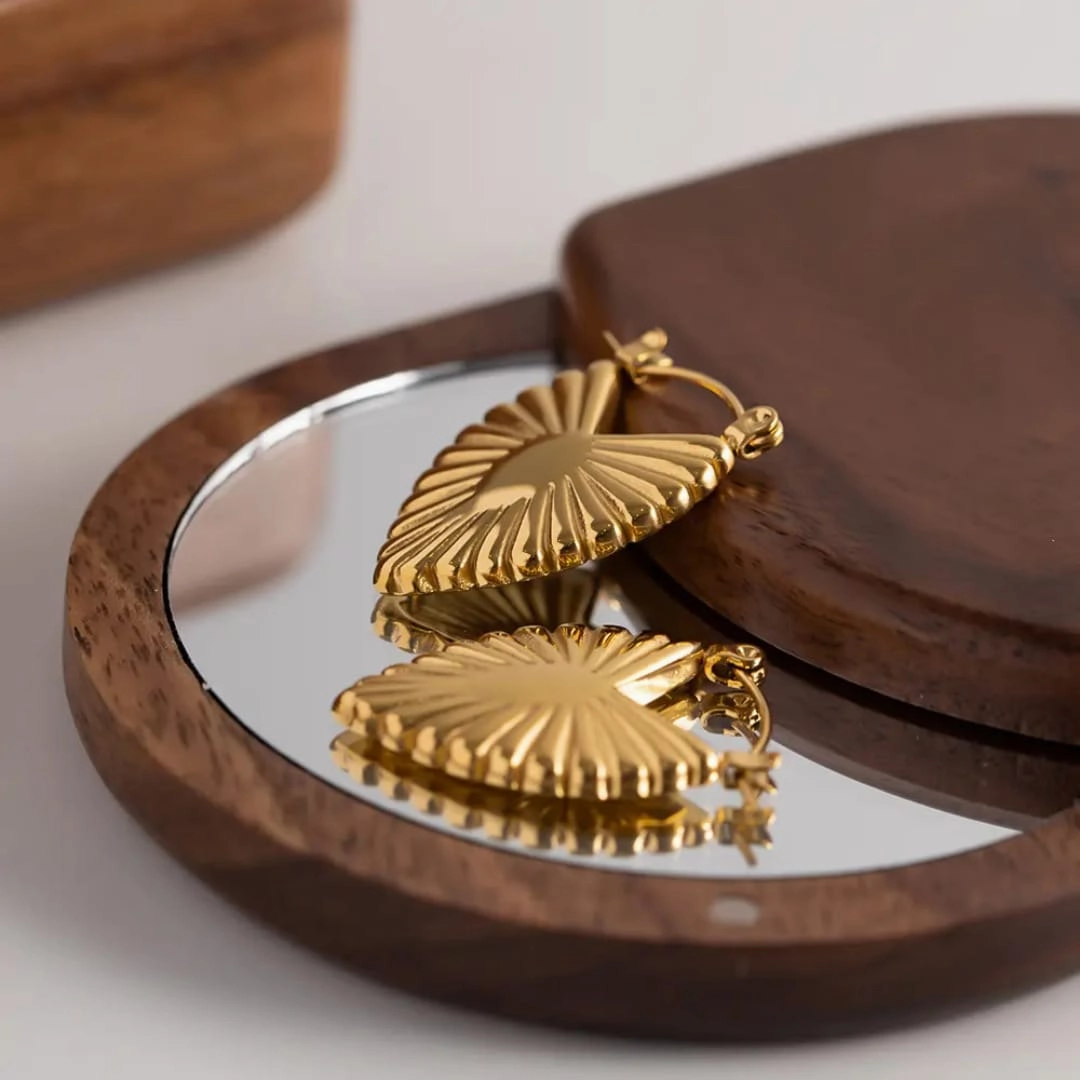 Rustic Trinket Lightweight Accent Lyra Heart Hoop Earrings