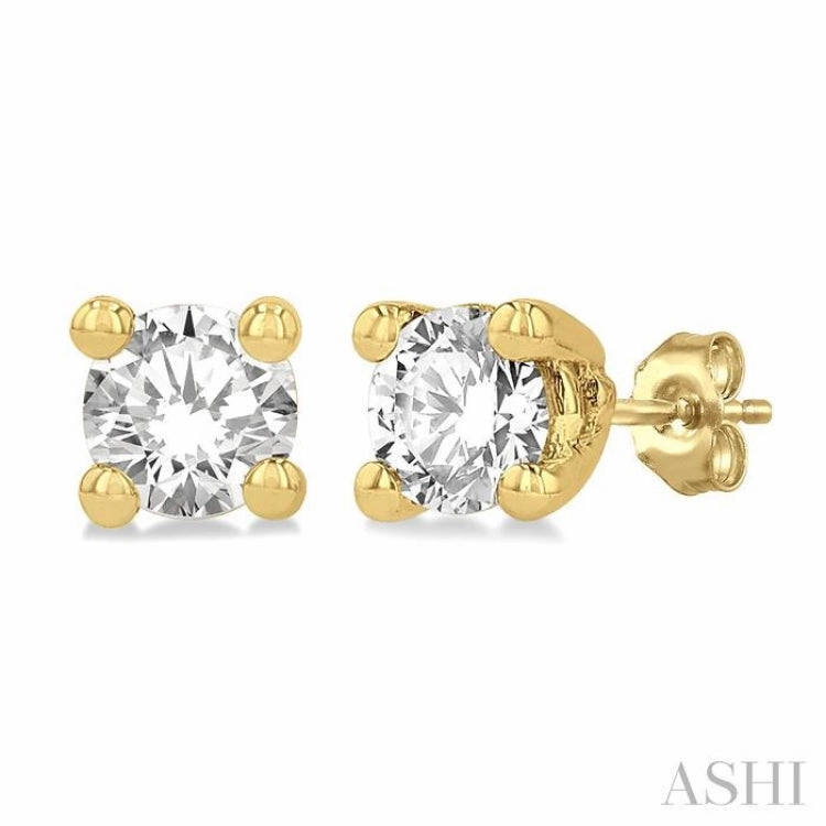 1/10 Ctw Round Cut Diamond Stud Earring in 14K Yellow Gold Gentle Look