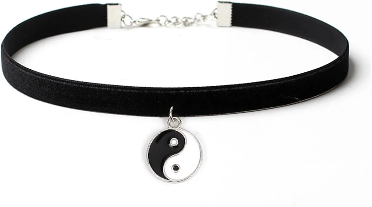 Black Choker Necklaces for Women Metal Round Choker Velvet Lace Choker Necklace Goth Adjustable Layered Choker Necklaces Wedding Jewelry Gifts for Women (C)