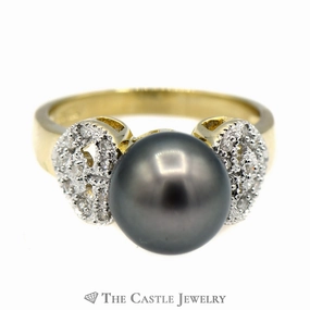 Ancestral Style Dashing Accessory Black Pearl Ring with Diamond Encrusted Heart Sides