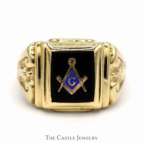 Lovely Look Urban Fit Black Onyx Square & Compass Masonic Ring with Blue Enamel in 10k Yellow Gold Square Shaped Mounting