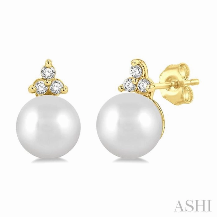 5.5 MM Round Shape Cultured Pearls and 1/20 Ctw Petite Round Cut Diamond Fashion Stud Earring in 10K Yellow Gold Polished Flow