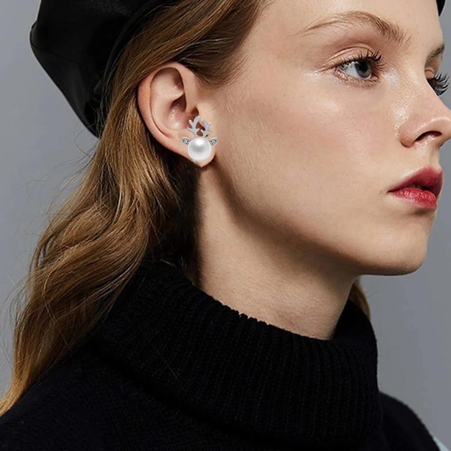Christmas Pearl Deer Earrings for Women Fashion Sparkly Unique Holiday Jewelry Stud Earrings Christmas