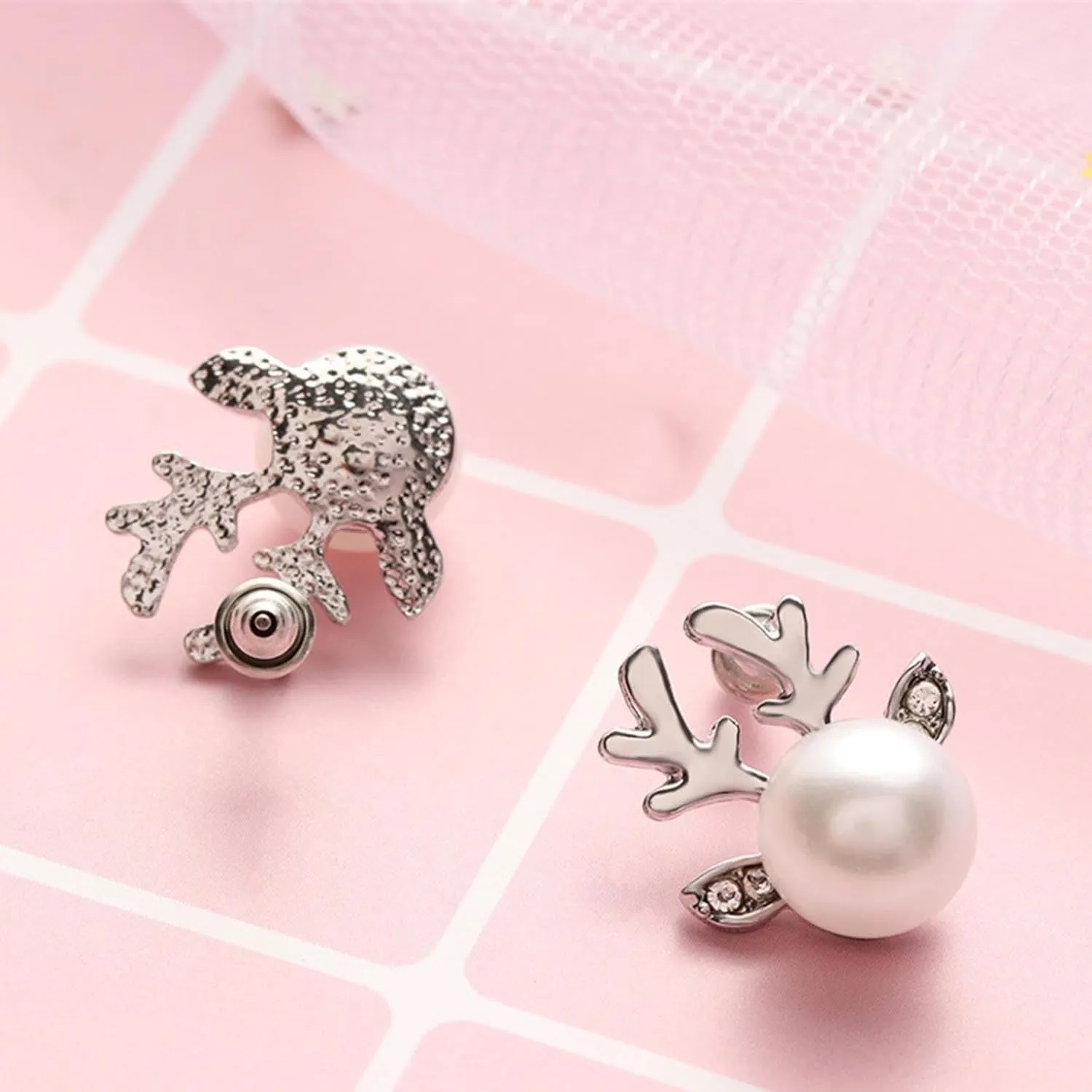 Christmas Pearl Deer Earrings for Women Fashion Sparkly Unique Holiday Jewelry Stud Earrings Christmas