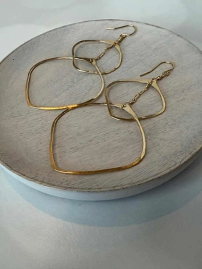 Double Organic Circle Hoops Classic Trinket
