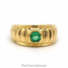 Sturdy Object Emerald Solitaire Ring with Grooved Ridged Sides in 18k Yellow Gold