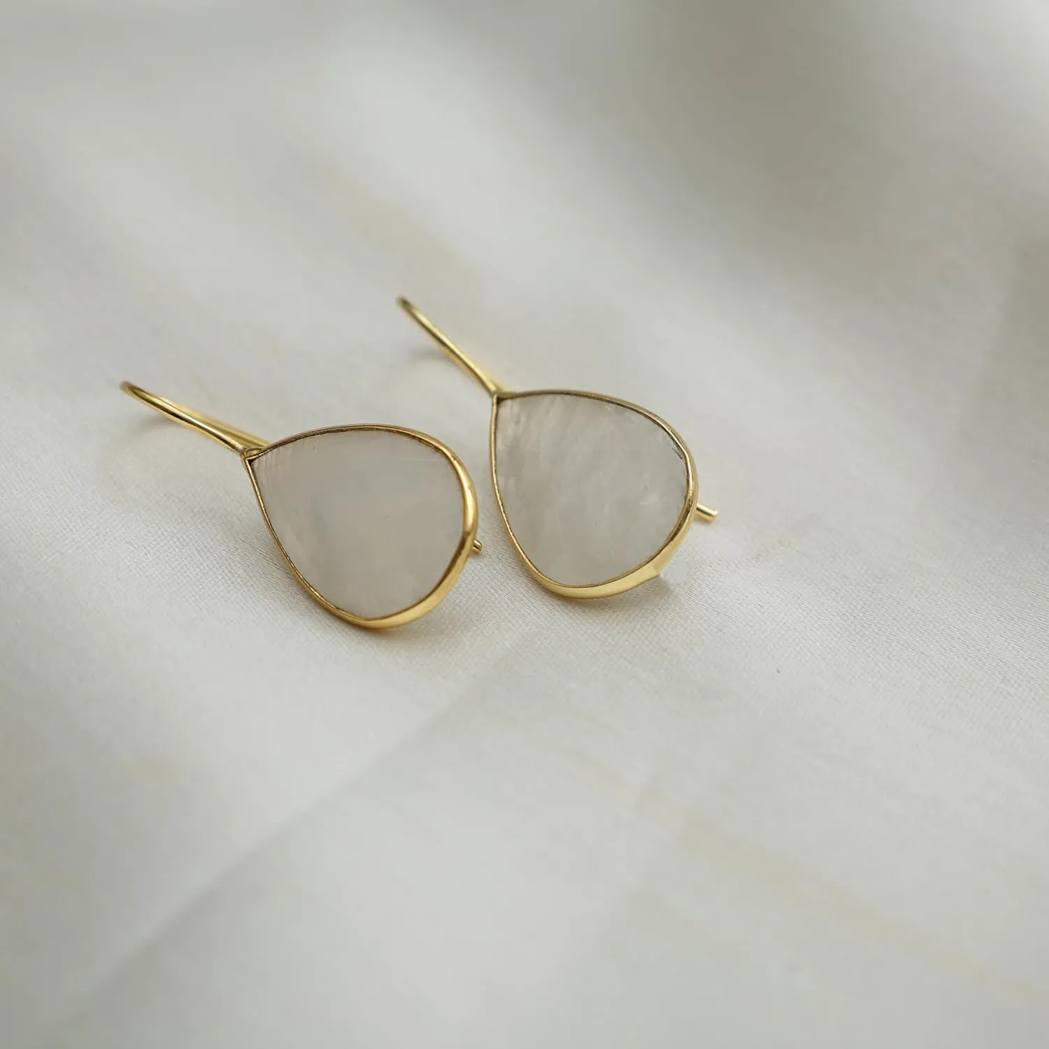 Gempires Pear Shaped Teardrop Crystal Earrings, Bezel Earring, Natural Gemstone Dangle Drop Earrings, Minimal, Everyday Wear, Gift for Her (Length 1.25 inch)