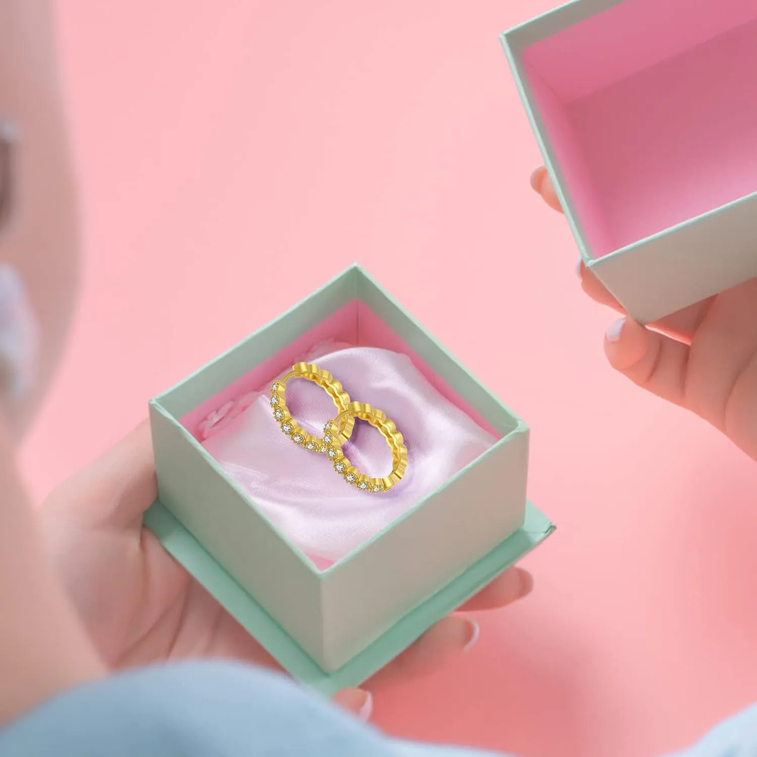 Gold Hoop Earrings Set for Women Teen Girls Trendy Lightweight Chunky Open Hoops Earrings Valentine's Day Jewelry Gifts