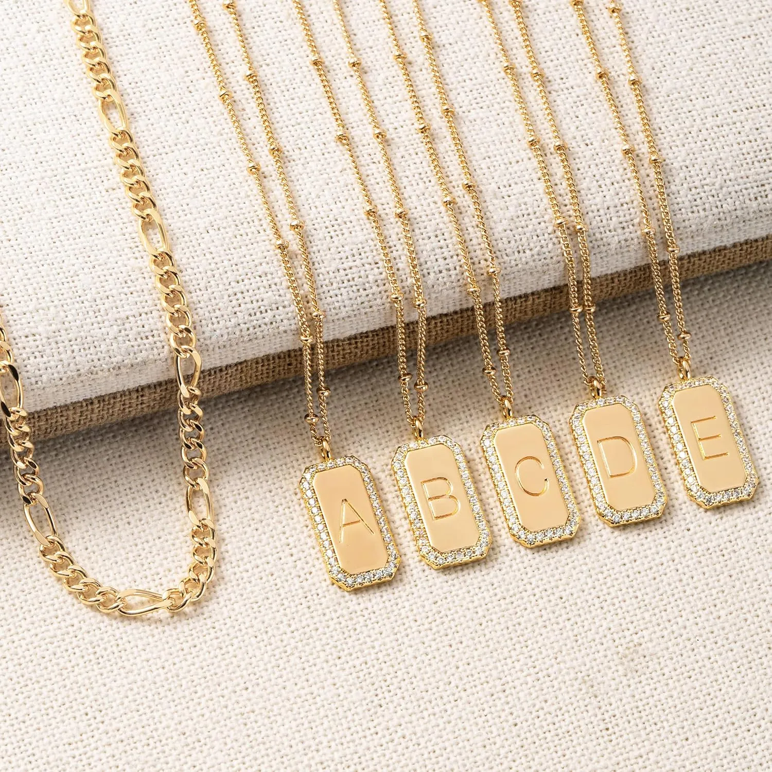 Gold Initial Necklace for Women 14K Gold Plated Figaro Chain Choker Layered Necklaces Set Bar Rectangle Pendant Necklaces Simple Dainty Letter Necklace Everyday Gold Jewelry