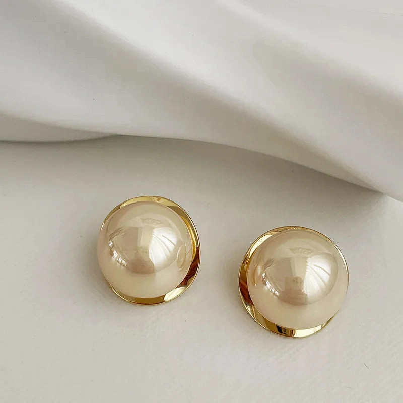 Business Piece Gold Plated Elegant Big Round Inlay Pearl Stud Earring For Women