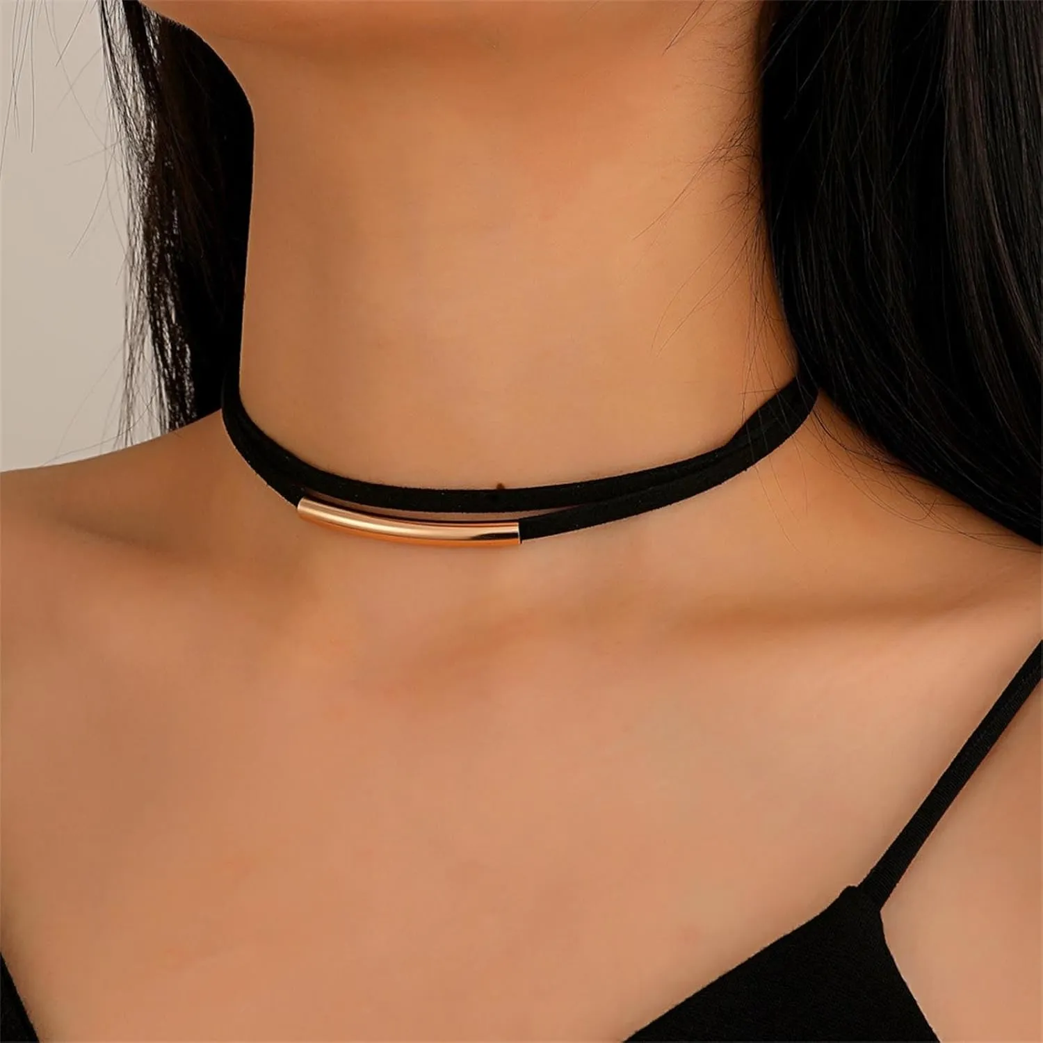 Gothic Layered Velvet Choker Necklace Gold Tube Velvet Necklace Black Suede Leather Necklace Vintage Velvet Collar Necklace Jewelry for Women