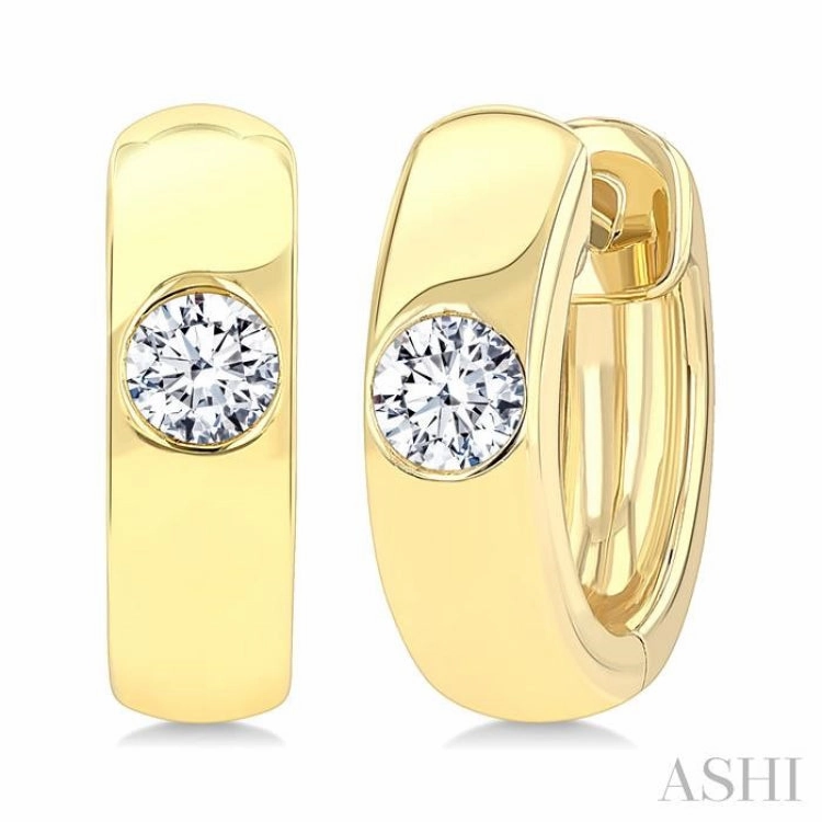 Premium Craft Gloss Mode 1/3 Ctw Bezel Set Round Cut Diamond Huggies in 14K Yellow Gold