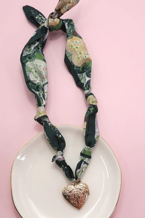 Green Florals Charm Scarf Necklace Stunning Gift