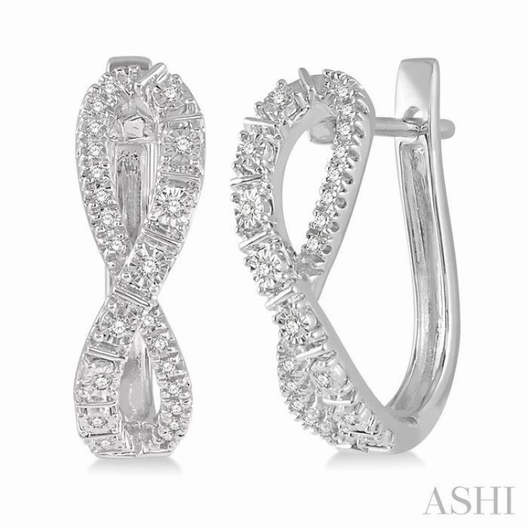 Exclusive Gifts 1/6 Ctw Entwined Round Cut Diamond Hoop Earrings in 10K White Gold