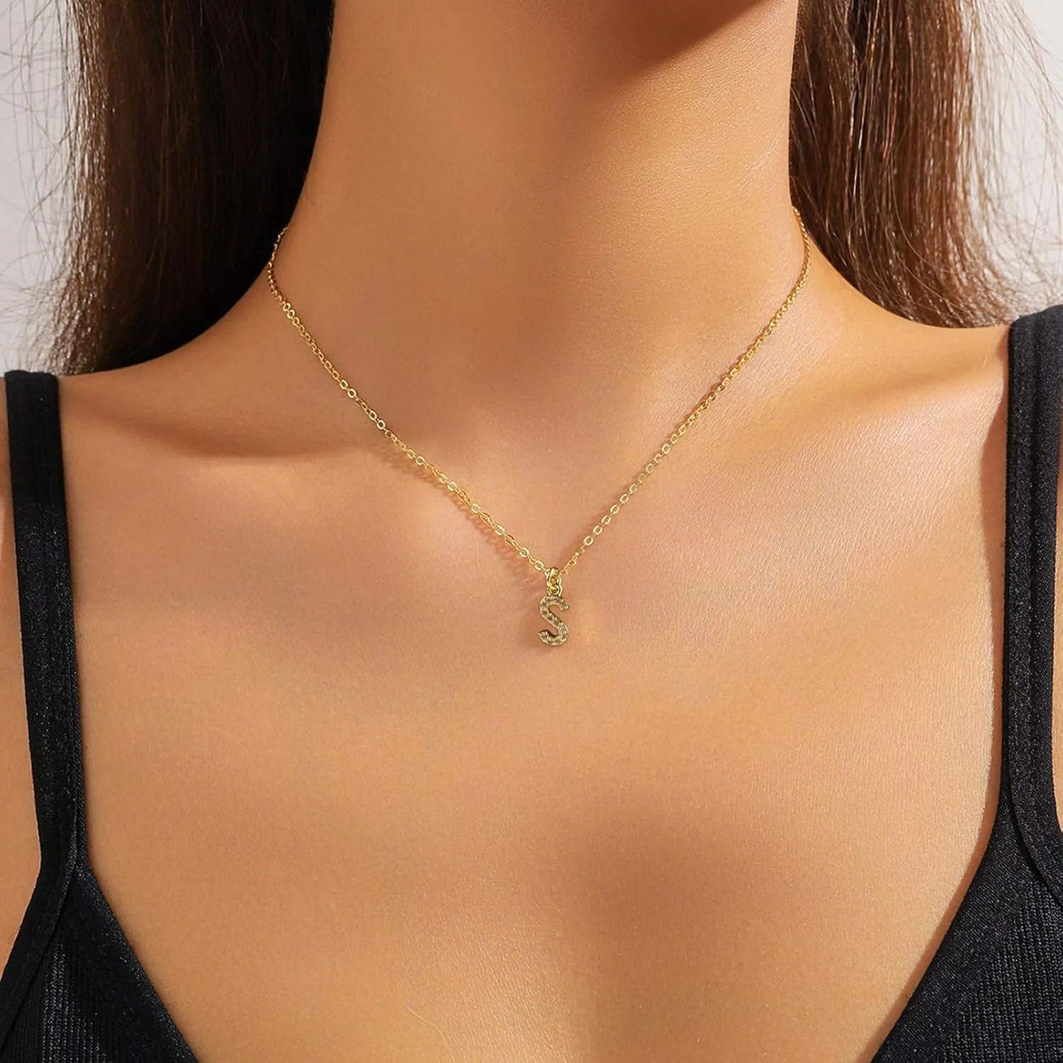 INENIMARTJ Gold Initial Necklaces for Women Trendy Gold Letter Necklace Dainty Rhinestone Initial Necklaces Simple Cute A-Z Pendant Necklaces for Womens Costume Accessories