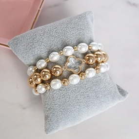 Mixable Elements Pleasant Composites Chunky Beads & Clover Charm Statement Bracelet Set ?C Bold & Elegant