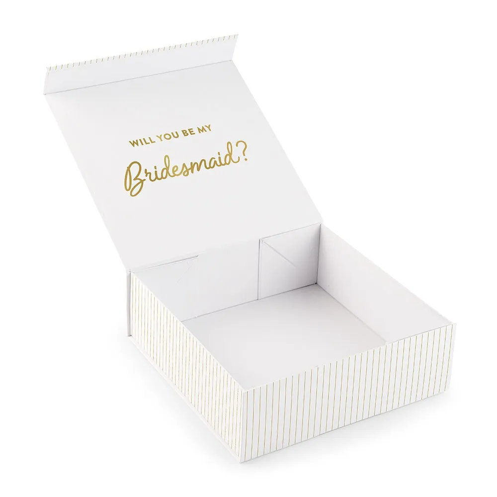 LARGE PERSONALIZED WHITE BRIDAL PARTY GIFT BOX WITH MAGNETIC LID -  SCRIPT FONT