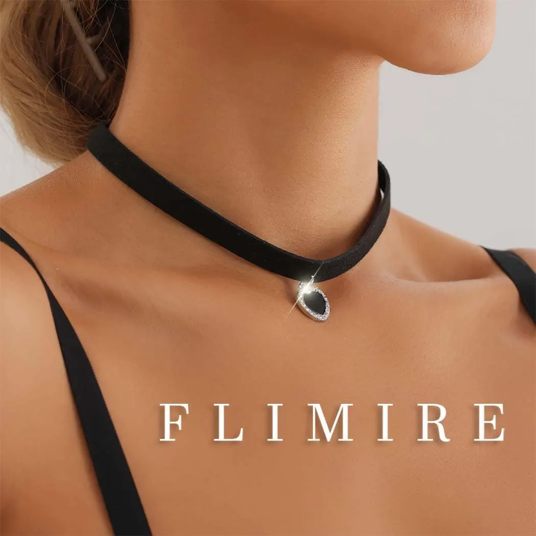 Layered Black Choker Necklaces for Women Puff Heart Pendant Necklaces Y2K Velvet Chokers Necklaces Rhinestone Collar