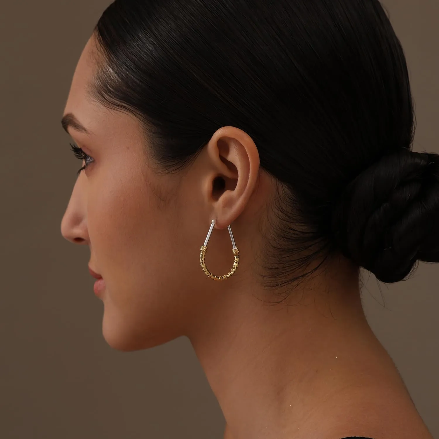 LeCalla 925 Sterling Silver Hoop Earrings | Italian Design Classic Diamond-Cut Textured Earring Hoops | Women's Drop Shape Oval Hoop Earring Jewelry for Women