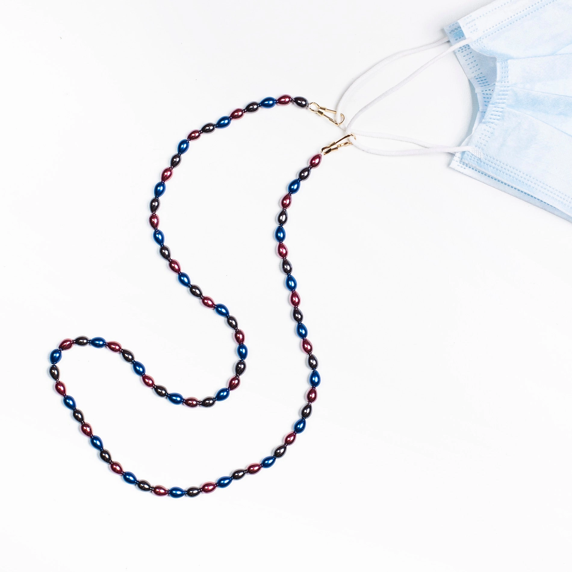 Versatile Accent Life Stylus Beaded Chain Face Mask Holder