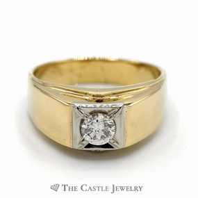 Handcrafted Decoration Amazing Ornament Men's Diamond Solitaire Ring in Polished 14k Yellow Gold