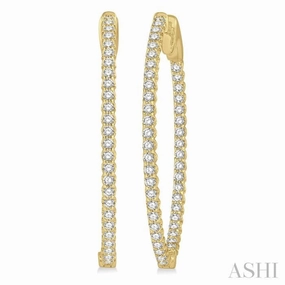 Stylish pieces 1 Ctw Inside-Out Round Cut Diamond Oval Shape Hoop Earrings in 14K Yellow Gold