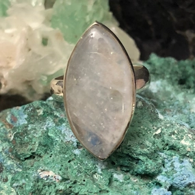 Model Accessory Moonstone Ring