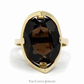 Oval Quartz Ring in Raised Curved Pointed Mounting in 10k Yellow Gold Minimalist Design Convenient Style