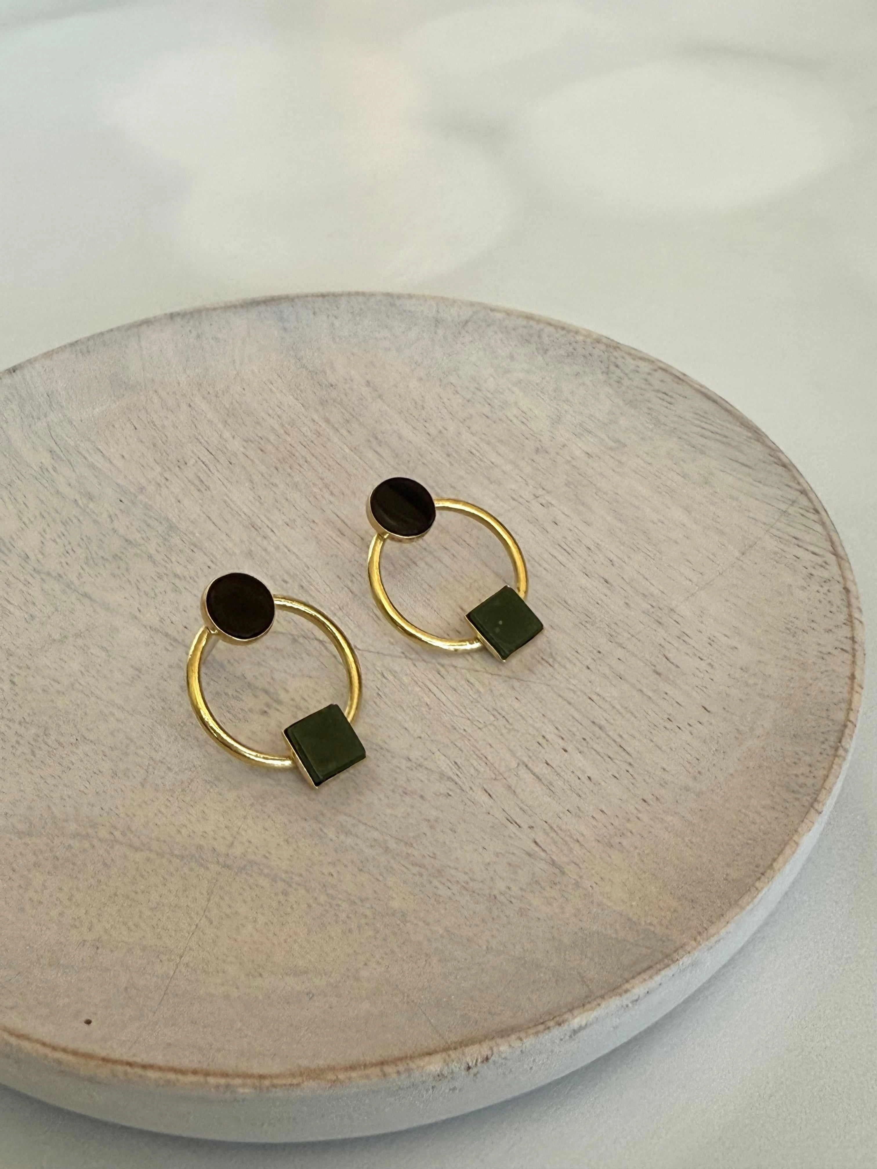 Duality Earrings Oval Trinket Classic Essential