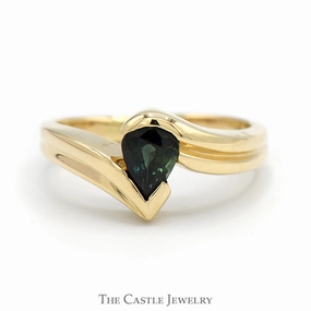 classic accessory Sleek Design Pear Cut London Topaz Ring with Bypass Mounting in 14k Yellow Gold