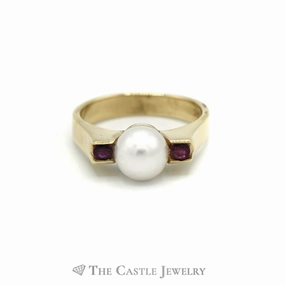 Pearl Ring with Ruby Accents in 14KT Yellow Gold Stylish Accent Glam Accent