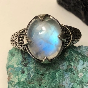 Statement Accessory Moonstone Ring