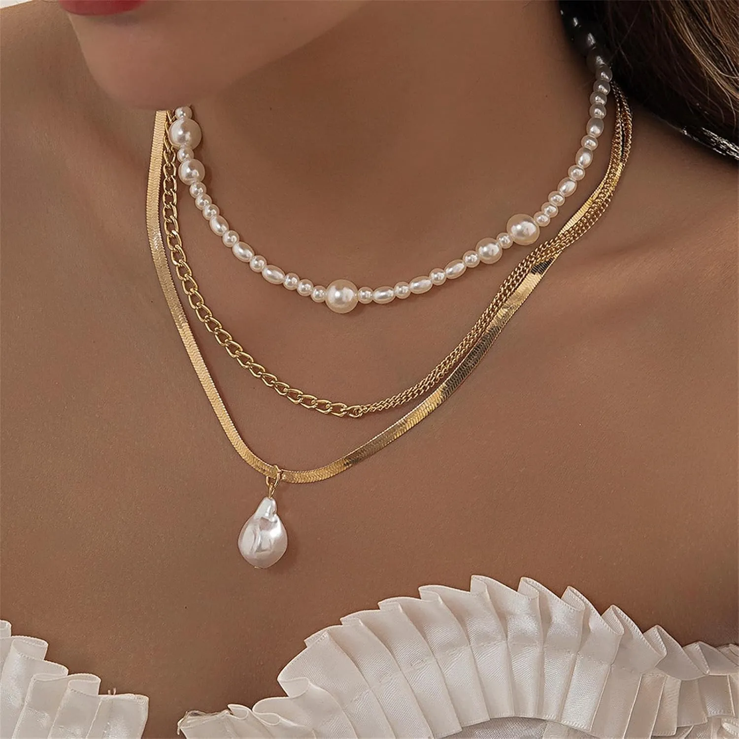 Roe Dolph Layered Pendant Necklace for Women Multi-layer Gold Silver Coin Geometric Chain Choker Necklace Dainty Chunky Link Chain Choker Necklaces for Women Trendy Jewelry Birthday Gifts