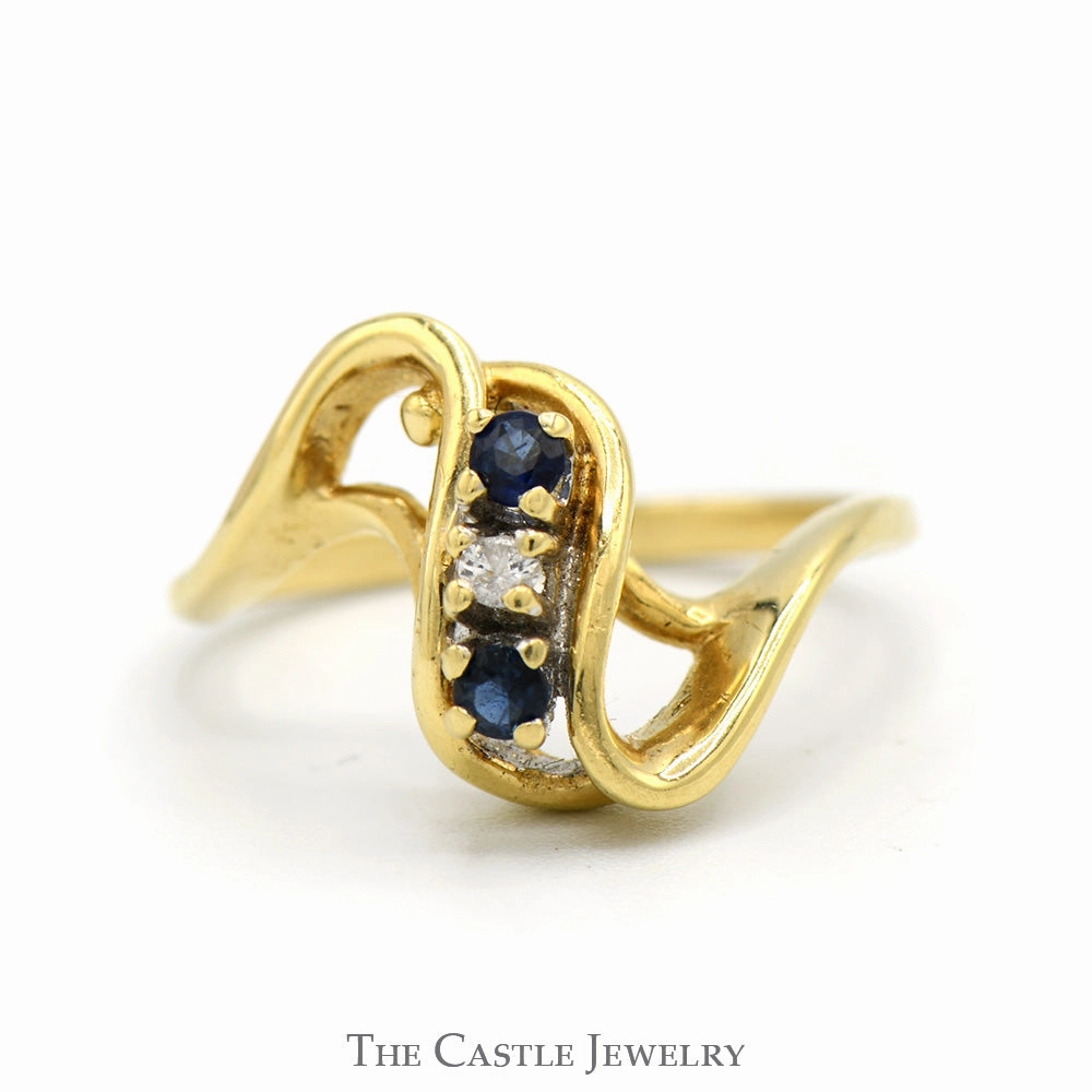 Winter Look Round Sapphire & Diamond Open Swirl Designed Ring in 14k Yellow Gold
