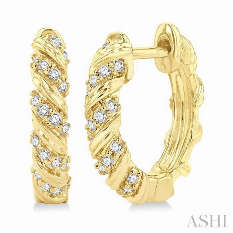 1/5 Ctw Petite Swirl Round Cut Diamond Fashion Huggies in 10K Yellow Gold Stylish Shape
