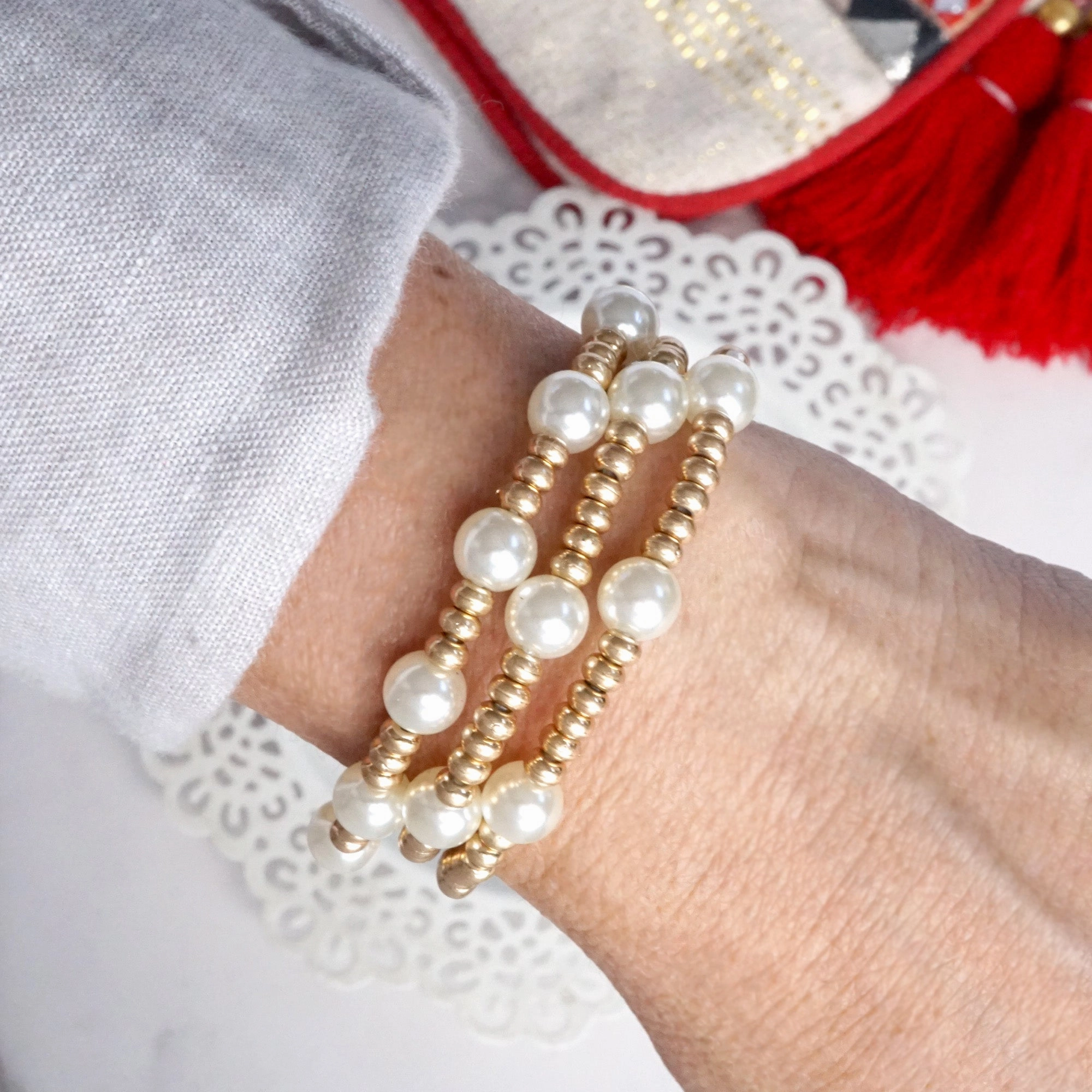 Minimalist Designs Ideally Valued Pearls and Gold beads classic bracelets set