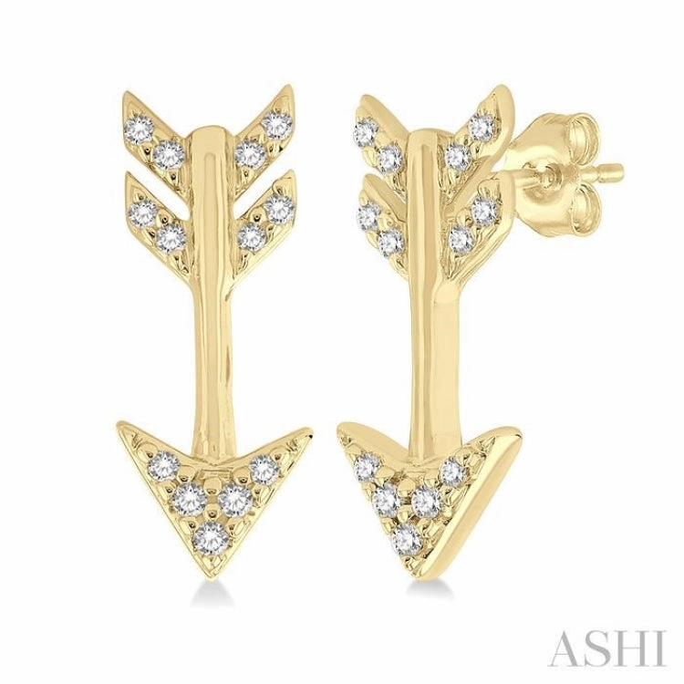 1/10 Ctw Petite Arrow Round Cut Diamond Fashion Stud Earring in 10K Yellow Gold Model Fit