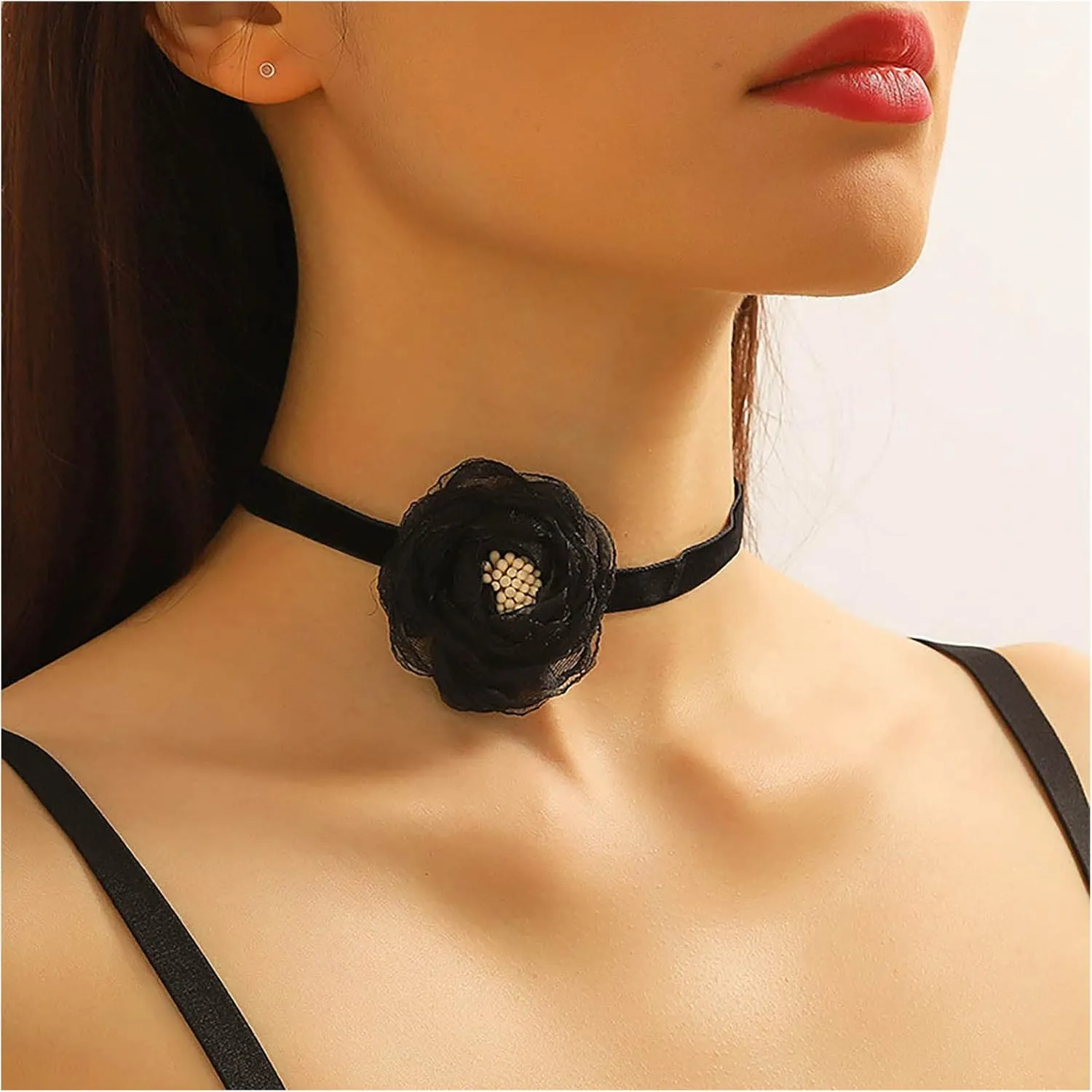 Vintage Velvet Flower Choker Necklace Black Lace Flower Necklace Short Satin Velvet Necklace Gothic Velvet Ribbon Collar Necklace Jewelry for Women