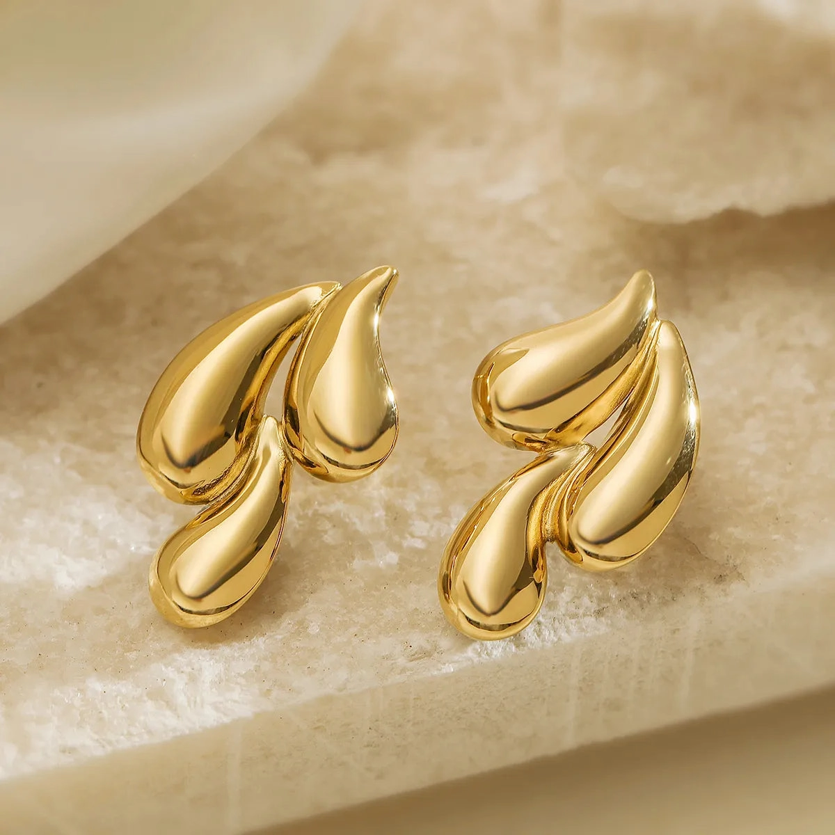 Artistic Decoration Durable Decor 18K Gold Plated Stainless Steel Triple Water Droplets Stud Earring